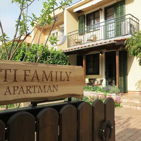 Tatil Evi Titi Family